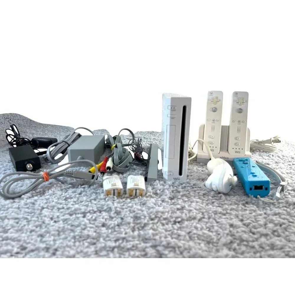 Nintendo Wii Model RVL-001(USA) Complete Bundle White 2006